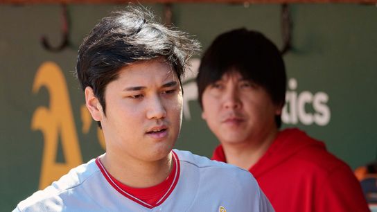 Shohei Ohtani out for season with oblique injury (MLB)