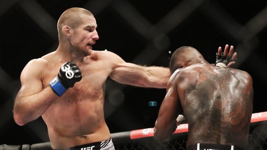 Strickland Upsets Adesanya for the UFC Middleweight Championship (Combat)