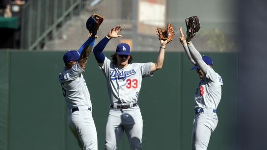 Dodgers get 100th win in game 162 against Giants, 5-2 (MLB)