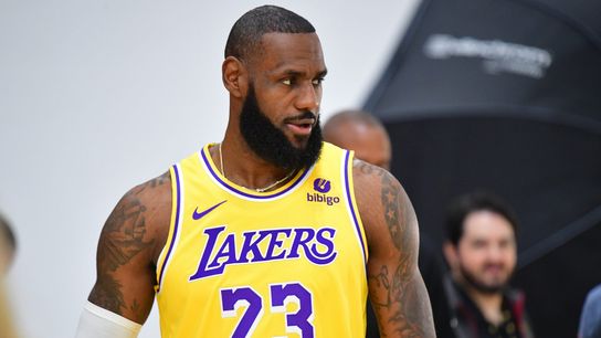LeBron James is dedicating this season to his son, Bronny James (NBA)