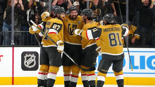 Golden Knights use, embrace pressure to open season 3-0-0 (News)
