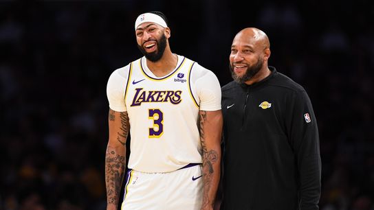 Lakers edge Magic, 106-103, behind Anthony Davis's monster night (NBA)