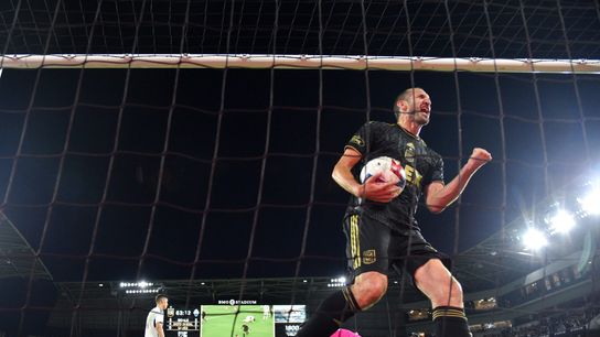 LAFC win first MLS Playoffs match against Vancouver Whitecaps, 5-2 (News)
