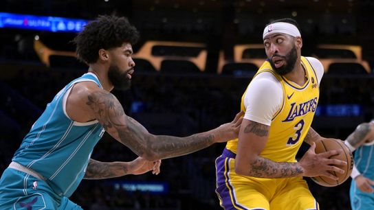 Lakers close out homestand with win over Hornets (NBA)