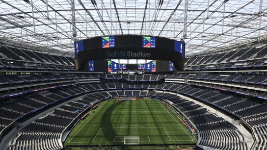 Analysis: SoFi still so-so for soccer heading into World Cup (News)