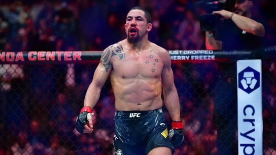 Robert Whittaker delivers first round knockout over Ikram Aliskerov (Combat)