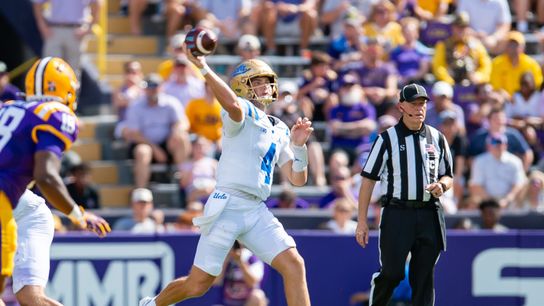FINAL: LSU 34, UCLA 17 taken at Tiger Stadium (UCLA)