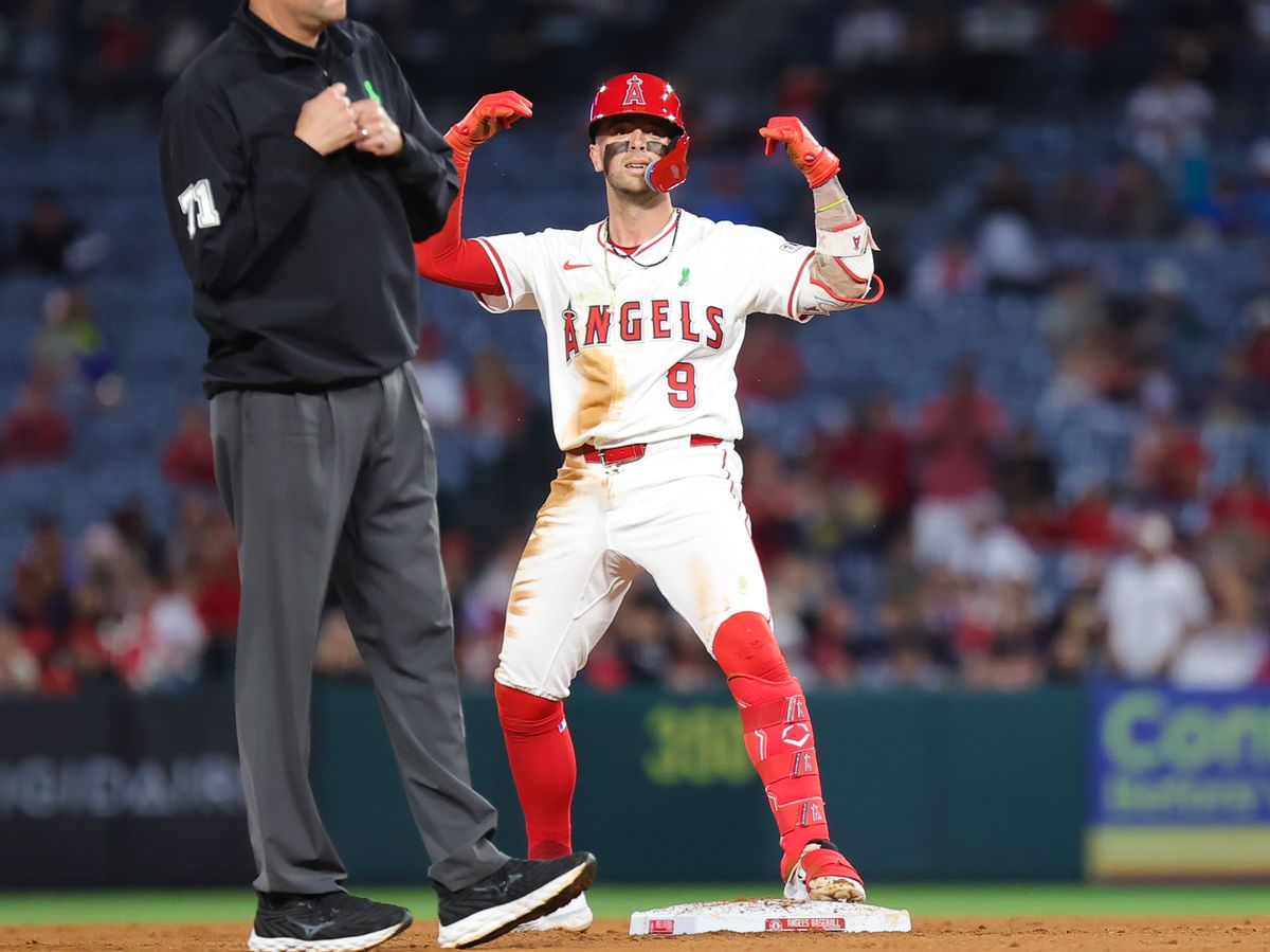 Los Angeles Angels infielder #9 Zach Neto celebrates a base hit during an MLB game against the Florida Marlins on May 24, 2025 in Anaheim, CA.