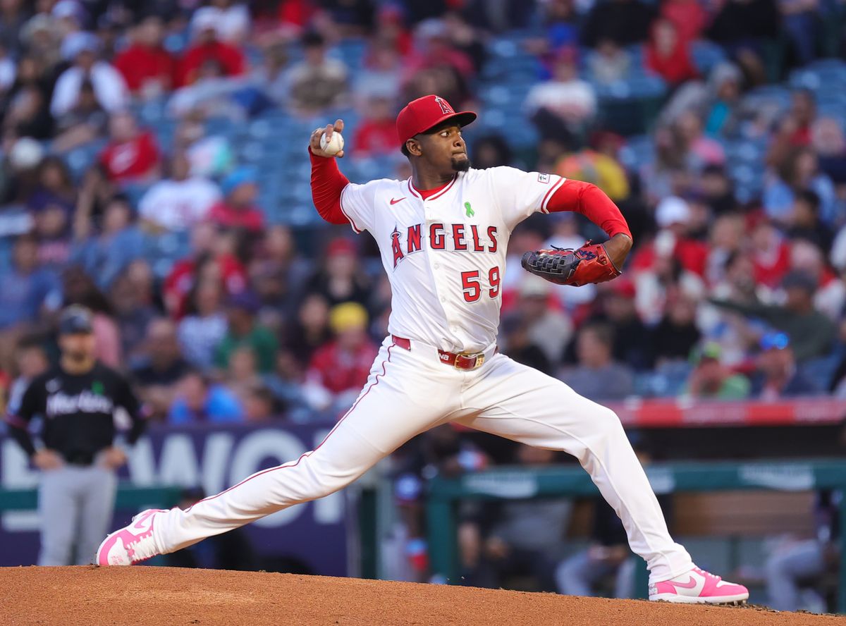 Los Angeles Angels pitcher #59 Jose Soriano throws a pitch during an MLB game against the Florida Marlins on May 24, 2025 in Anaheim, CA.