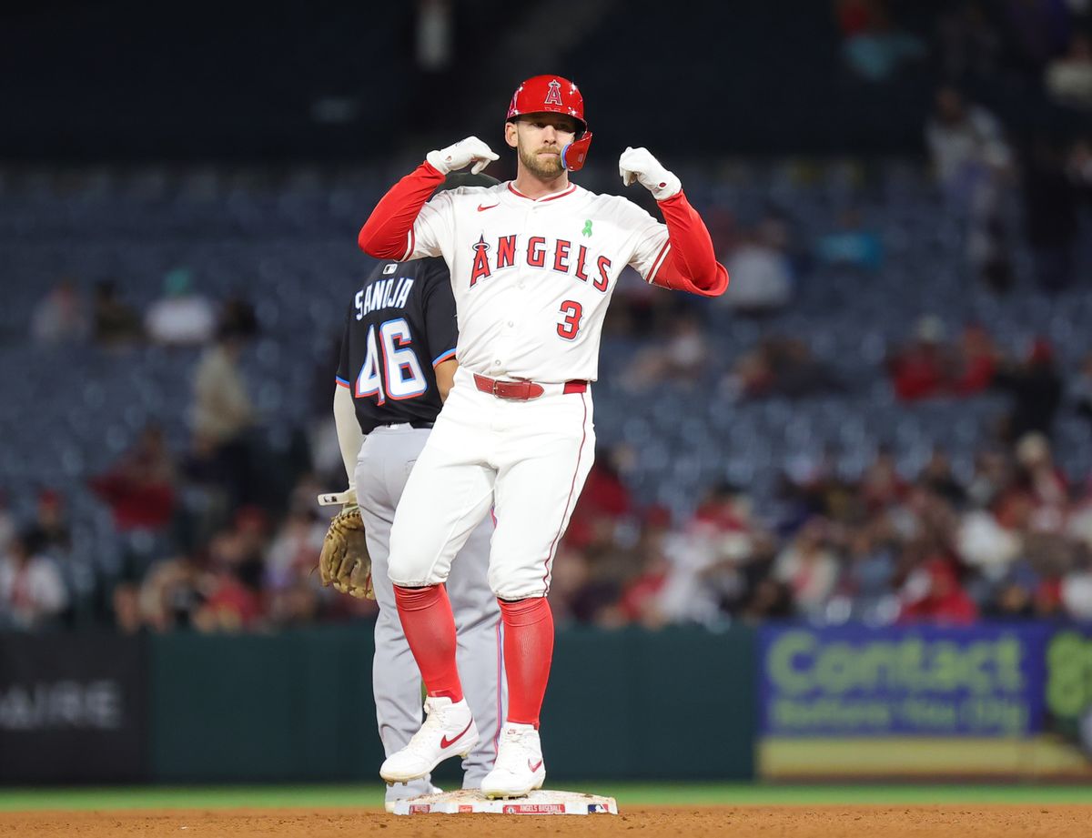 Los Angeles Angels outfielder #3 Taylor Ward celebrates on second base during an MLB game against the Florida Marlins on May 24, 2025 in Anaheim, CA.