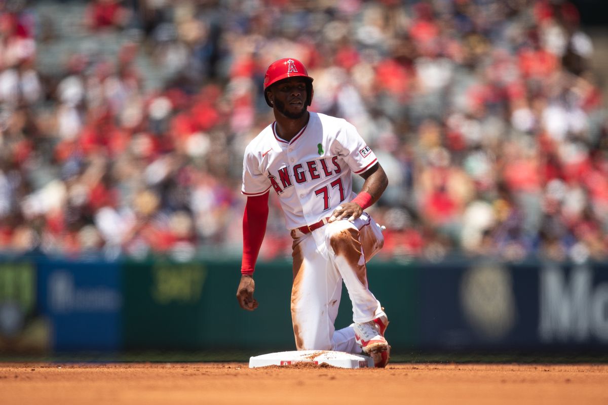 Los Angeles Angels shortstop Tim Anderson (77) attempts to steal second during the game against the Miami Marlins on Sunday, May 25, 2025, at Angel Stadium in Anaheim, CA.