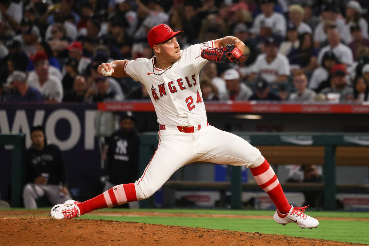 Los Angeles Angels right handed pitcher Robert Stephenson  (24) delivers a pitch during the MLB game against the New York Yankees Wednesday May 28th, 2025 at Angel's Stadium in Anaheim, Calif.