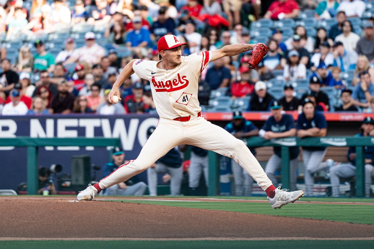 Los Angeles Angels P Jack Kochanowicz (41) throws a pitch during a game against the Seattle Mariners Saturday June 7th, 2025 at Angel's Stadium in Anaheim, Calif.
