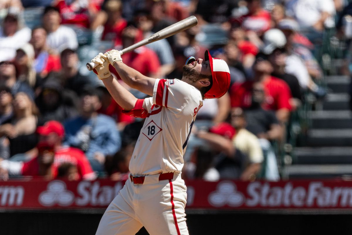 Los Angeles Angels first base Nolan Schanuel (18) watches high ball during the game against the Seattle Mariners on Saturday, June 7, 2025, at Angel Stadium in Anaheim, CA.