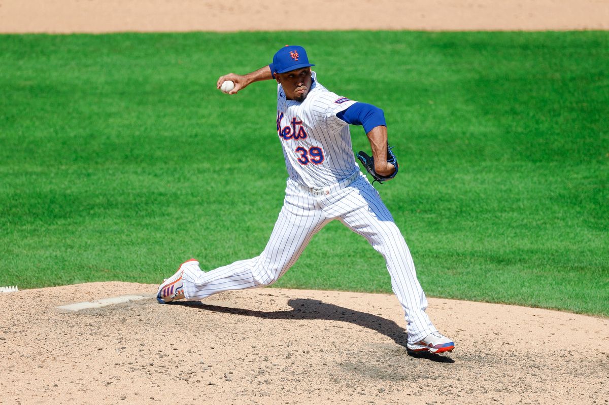 Edwin Diaz #39 of the New York Mets throws a pitch against the Los Angeles Angels at Citi Field on July 23, 2025 in Flushing, NY.