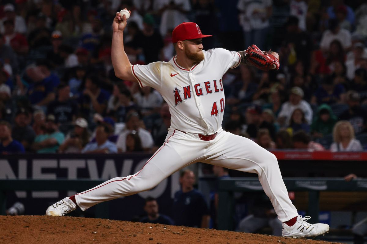 Los Angeles Angels right handed pitcher Sam Bachman  (40) delivers a pitch during the MLB game against the Seattle Mariners Thursday July 24th, 2025 at Angel's Stadium in Anaheim, Calif.