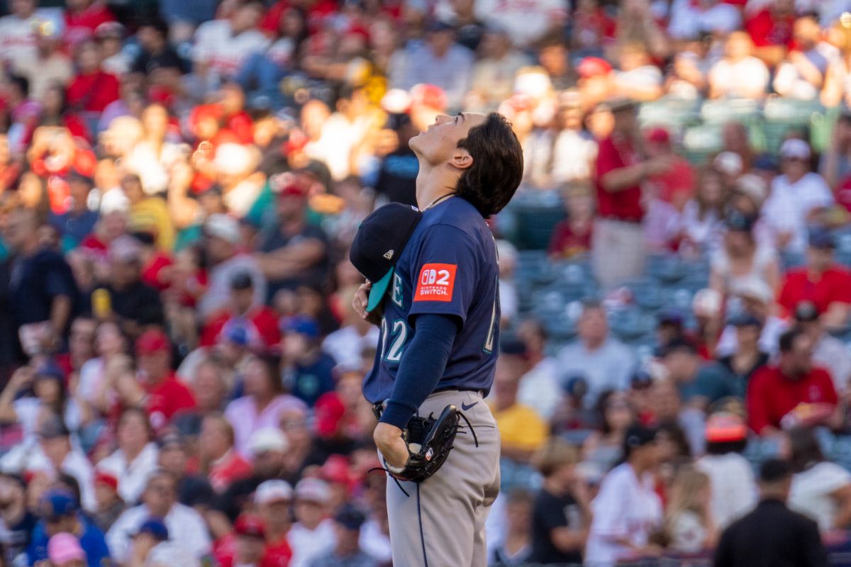 Seattle Mariners pitcher Bryan Woo (22) does his pre-inning routine during the MLB game against the Los Angeles Angels, Friday July 25th, 2025 in Anaheim, California. 