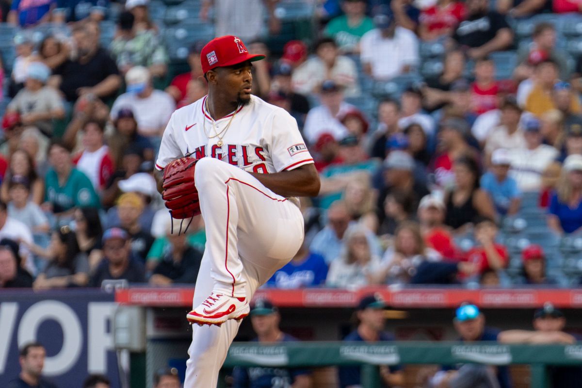 Los Angeles Angels pitcher Jose Soriano (59) throws a pitch during the MLB game against the Seattle Mariners, Friday July 25th, 2025 in Anaheim, California. 