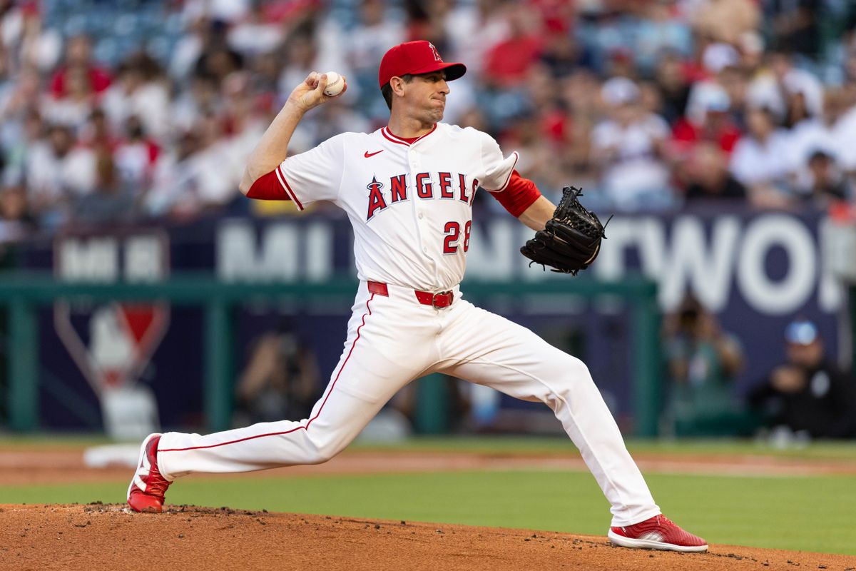 Los Angeles Angels pitcher Kyle Hendricks (28) pitches during the MLB game against the Chicago White Sox, Saturday, August 2nd 2025 at Angel's Stadium in Anaheim, Calif.