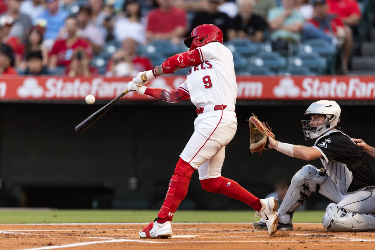 Los Angeles Angels shortstop Zach Neto (9) hits the ball during the MLB game against the Chicago White Sox, Saturday, August 2nd 2025 at Angel's Stadium in Anaheim, Calif.