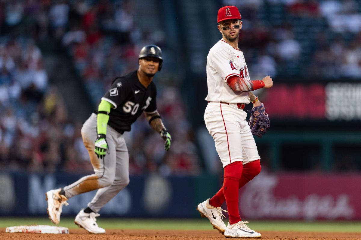 Los Angeles Angels shortstop Zach Neto (9) hits a double play during the MLB game against the Chicago White Sox, Saturday, August 2nd 2025 at Angel's Stadium in Anaheim, Calif.