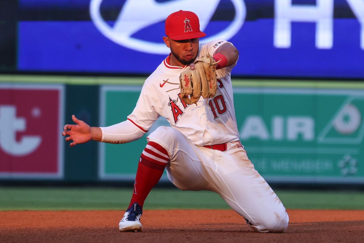 Los Angeles Angels infielder Oswald Peraza (10) catches the ball during the MLB game against the Tampa Bay Rays Tuesday August 5th, 2025 at Angel's Stadium in Anaheim, Calif.