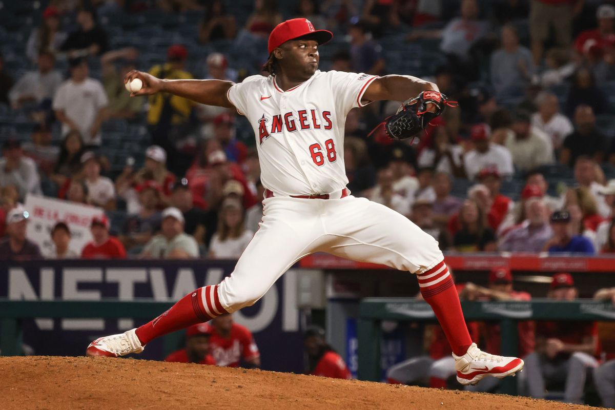 Los Angeles Angels right handed pitcher José Fermin (68) delivers a pitch during the MLB game against the Cincinnati Reds Monday August 18th, 2025 at Angel's Stadium in Anaheim, Calif.