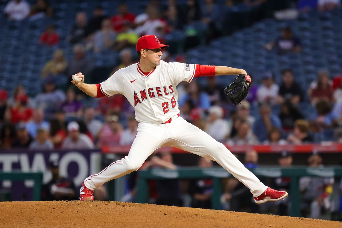 #28 Kyle Hendricks of the Los Angeles Angels throws a pitch during an MLB game against the Minnesota Twins Tuesday September 9, 2025 in Anaheim, CA. #28 Kyle Hendricks of the Los Angeles Angels throws a pitch during an MLB game against the Minnesota Twins Tuesday September 9, 2025 in Anaheim, CA.