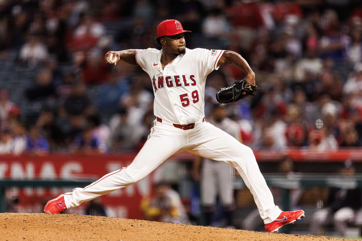 Los Angeles Angels pitcher José Soriano (59) pitches during an MLB game against the Atlanta Braves, Monday April 6, 2026, in Los Angeles, Calif.
