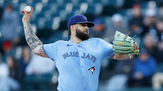 Angels sign Alek Manoah to a one-year deal taken at Angel Stadium (Los Angeles Angels)