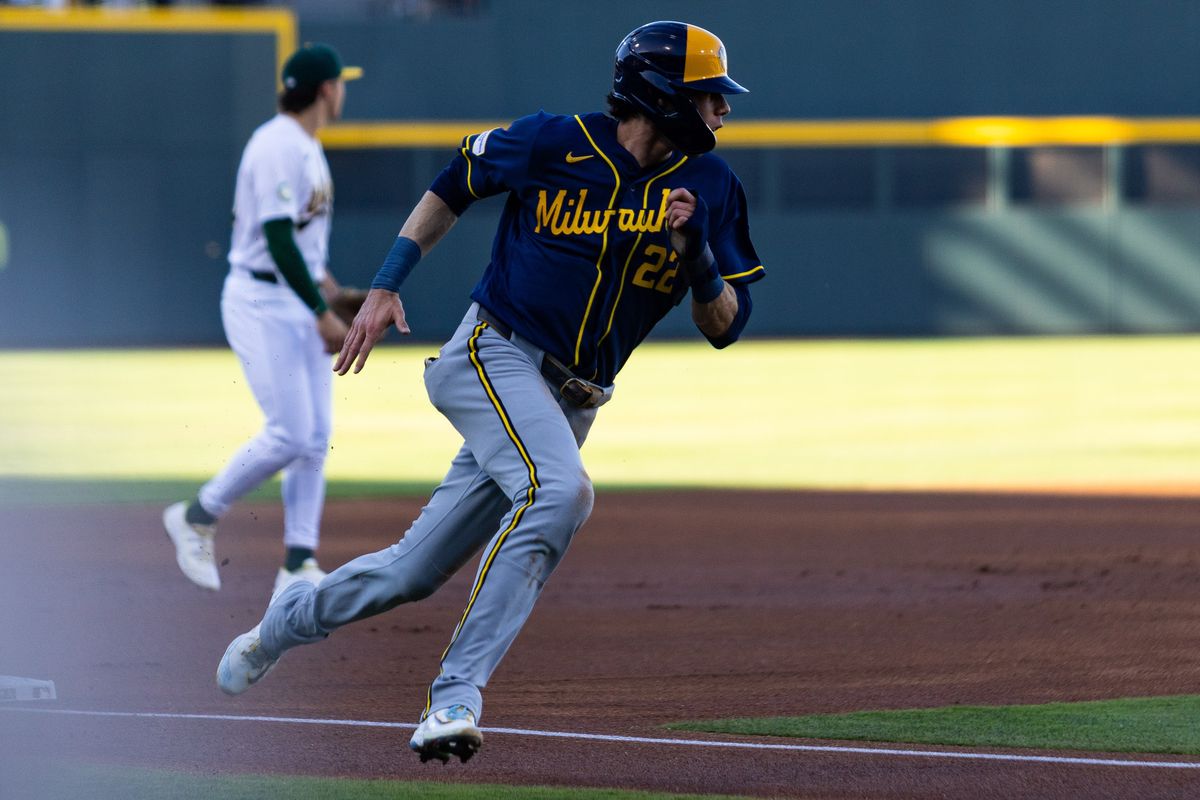 Milwaukee Brewers designated-hitter Christian Yelich (22) runs towards home plate during a MLB game between the The Athletics and the Milwaukee Brewers, Wednesday June 10, 2026 in Las Vegas, Nev. Milwaukee Brewers designated-hitter Christian Yelich (22) runs towards home plate during a MLB game between the The Athletics and the Milwaukee Brewers, Wednesday June 10, 2026 in Las Vegas, Nev.