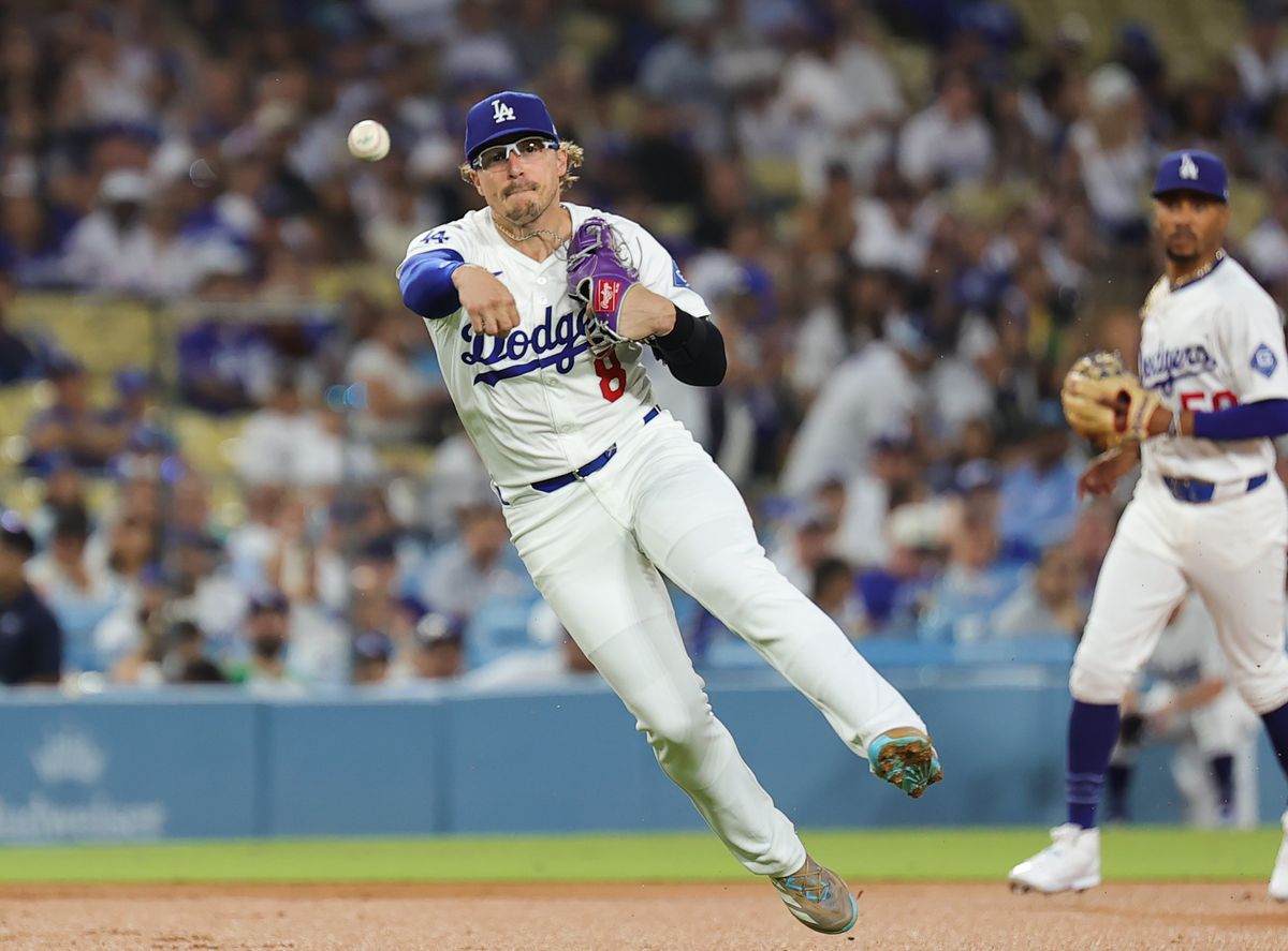 #8 Kike Hernandez of the Los Angeles Dodgers throws the ball during an MLB baseball game against the Arizona Diamondbacks on August 29, 2025 in Los Angeles, CA. #8 Kike Hernandez of the Los Angeles Dodgers throws the ball during an MLB baseball game against the Arizona Diamondbacks on August 29, 2025 in Los Angeles, CA.