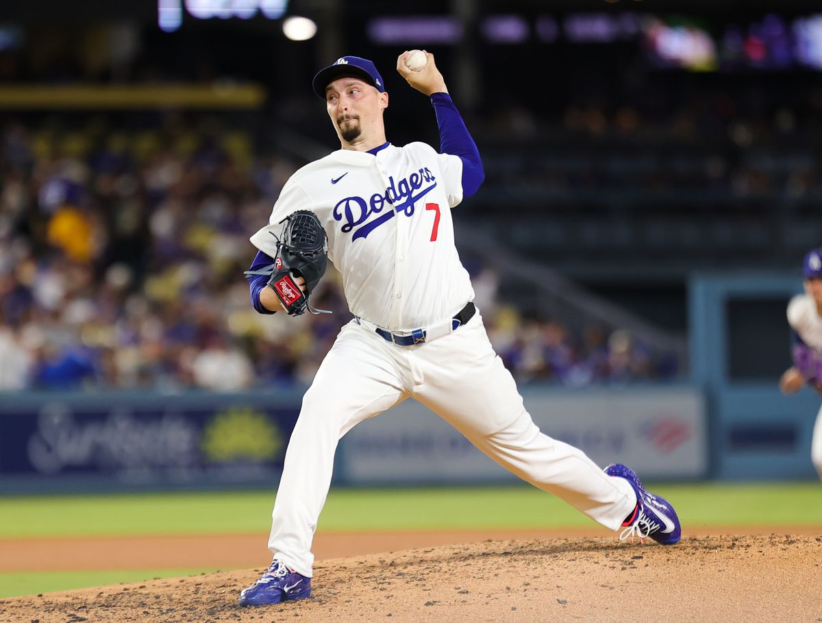#7 Blake Snell of the Los Angeles Dodgers throws a pitch during an MLB baseball game against the Arizona Diamondbacks on August 29, 2025 in Los Angeles, CA. #7 Blake Snell of the Los Angeles Dodgers throws a pitch during an MLB baseball game against the Arizona Diamondbacks on August 29, 2025 in Los Angeles, CA.