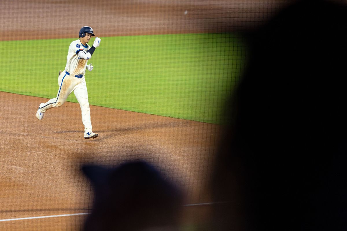 Shohei Ohtani #17 of the Los Angeles Dodgers rounds the bases after hitting a home run during an MLB game against the San Francisco Giants at Dodger Stadium on September 20, 2025 in Los Angeles, California. Shohei Ohtani #17 of the Los Angeles Dodgers rounds the bases after hitting a home run during an MLB game against the San Francisco Giants at Dodger Stadium on September 20, 2025 in Los Angeles, California.