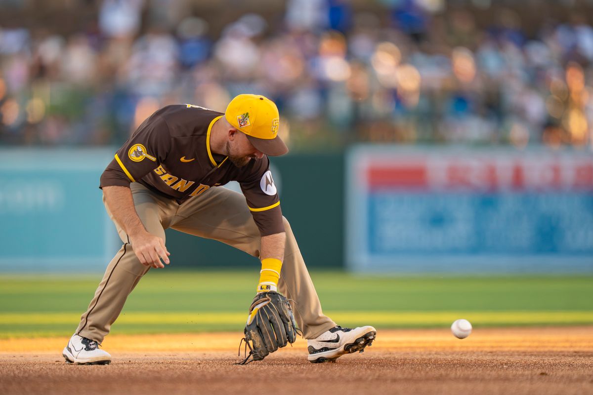 San Diego Padres shortstop Mason McCoy (18) fielding a ground ball during an MLB spring training baseball game against the Los Angeles Dodgers on March 20th, 2026 in Glendale, AZ. San Diego Padres shortstop Mason McCoy (18) fielding a ground ball during an MLB spring training baseball game against the Los Angeles Dodgers on March 20th, 2026 in Glendale, AZ.