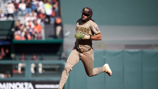 Padres fast start is enough once again to complete sweep, Salas gets first hit taken at Oracle Park (San Diego Padres). Photo by Robert Edwards - Imagn Images
