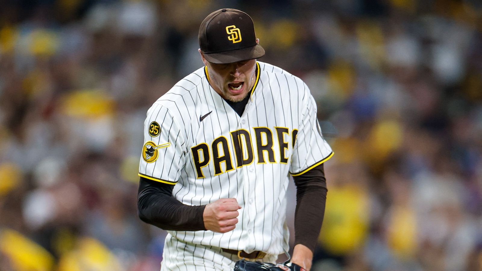 Sep 26, 2026; San Diego, California, USA; San Diego Padres relief pitcher Mason Miller (22) celebrates after defeating the Arizona Diamondbacks at Petco Park. Sep 26, 2026; San Diego, California, USA; San Diego Padres relief pitcher Mason Miller (22) celebrates after defeating the Arizona Diamondbacks at Petco Park.