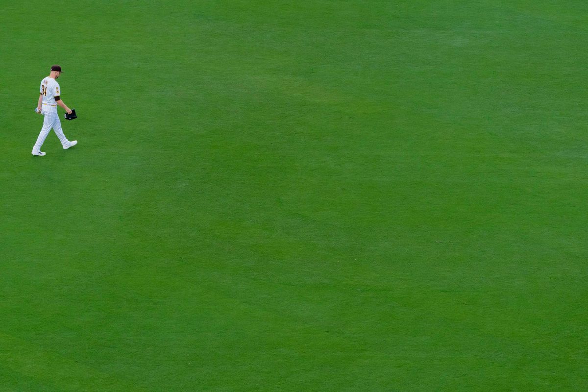 San Diego Padres starting pitcher Michael King (34) walks through the outfield before an MLB game between the Detroit Tigers and the San Diego Padres, Friday March 27, 2026 at Petco Park in San Diego, Calif.