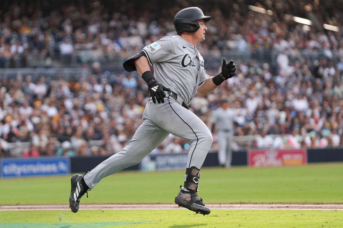 White Sox left fielder Sam Antonacci (17) runs to first base during an MLB baseball game against the Padres, Saturday May 02, 2026 in San Diego, California.