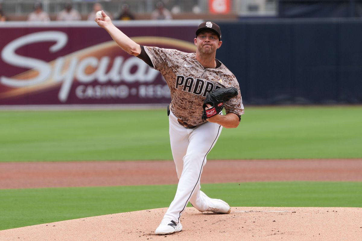 Padres starting pitcher Michael King (34) pitches the ball during an MLB baseball game against the Yankees, Sunday September 06, 2026 in San Diego, California. Padres starting pitcher Michael King (34) pitches the ball during an MLB baseball game against the Yankees, Sunday September 06, 2026 in San Diego, California.