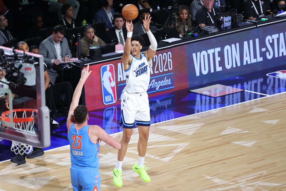Los Angeles Clippers center Yanic Konan Niederhauser (14) shoots the basketball during the NBA Rising Stars game on February 13, 2026 in Inglewood, CA.