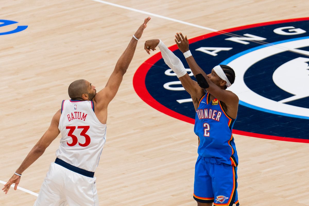 Oklahoma City Thunder guard Shai Gilgeous-Alexander (2) makes a three during an NBA basketball game against the Los Angeles Clippers, Tuesday November 4th, 2025 in Los Angeles, California. 