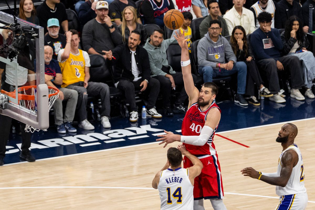 Ivica Zubac #40 of the LA Clippers shoots the ball during an NBA basketball game against the LA Clippers, Saturday December 20, 2025 in Inglewood, Calif.