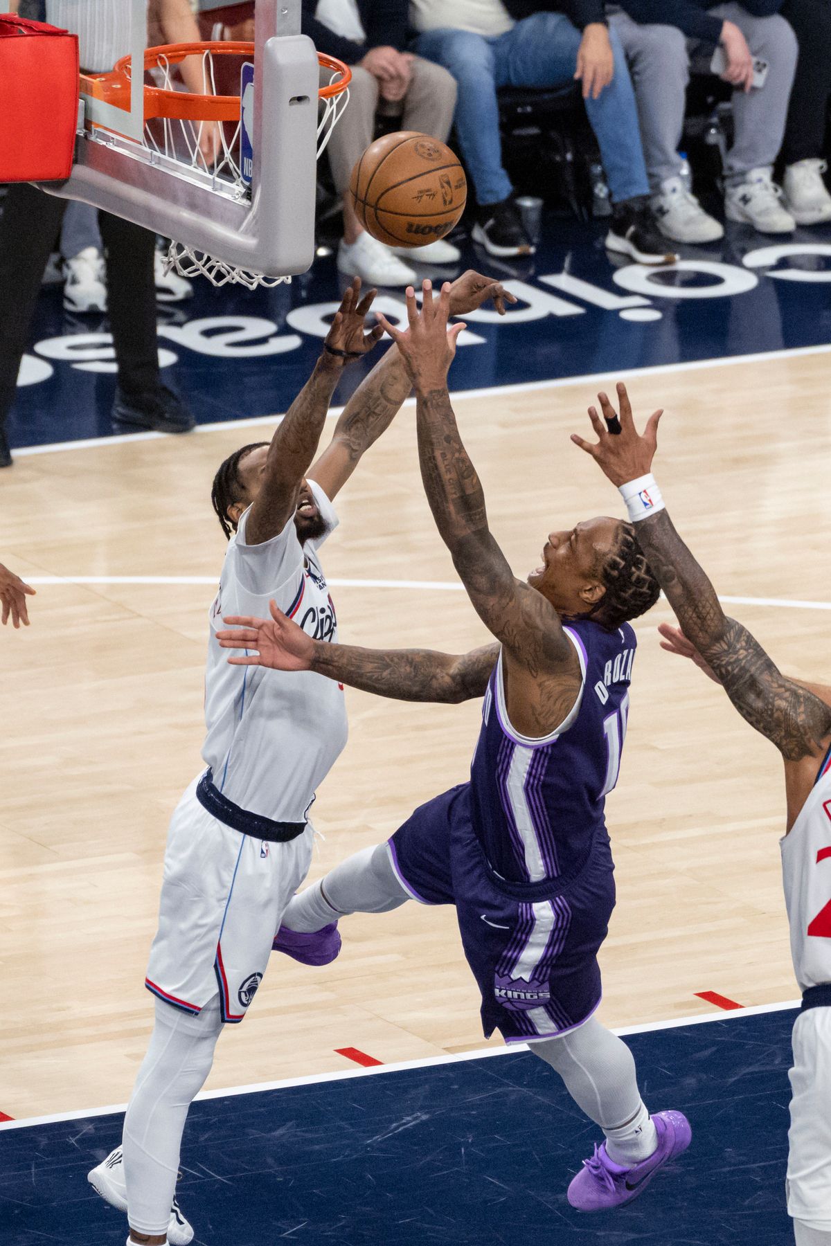 DeMar DeRozan #10 of the Sacramento Kings lays the ball up during an NBA basketball game against the LA Clippers, Tuesday December 30, 2025 in Inglewood, Calif.