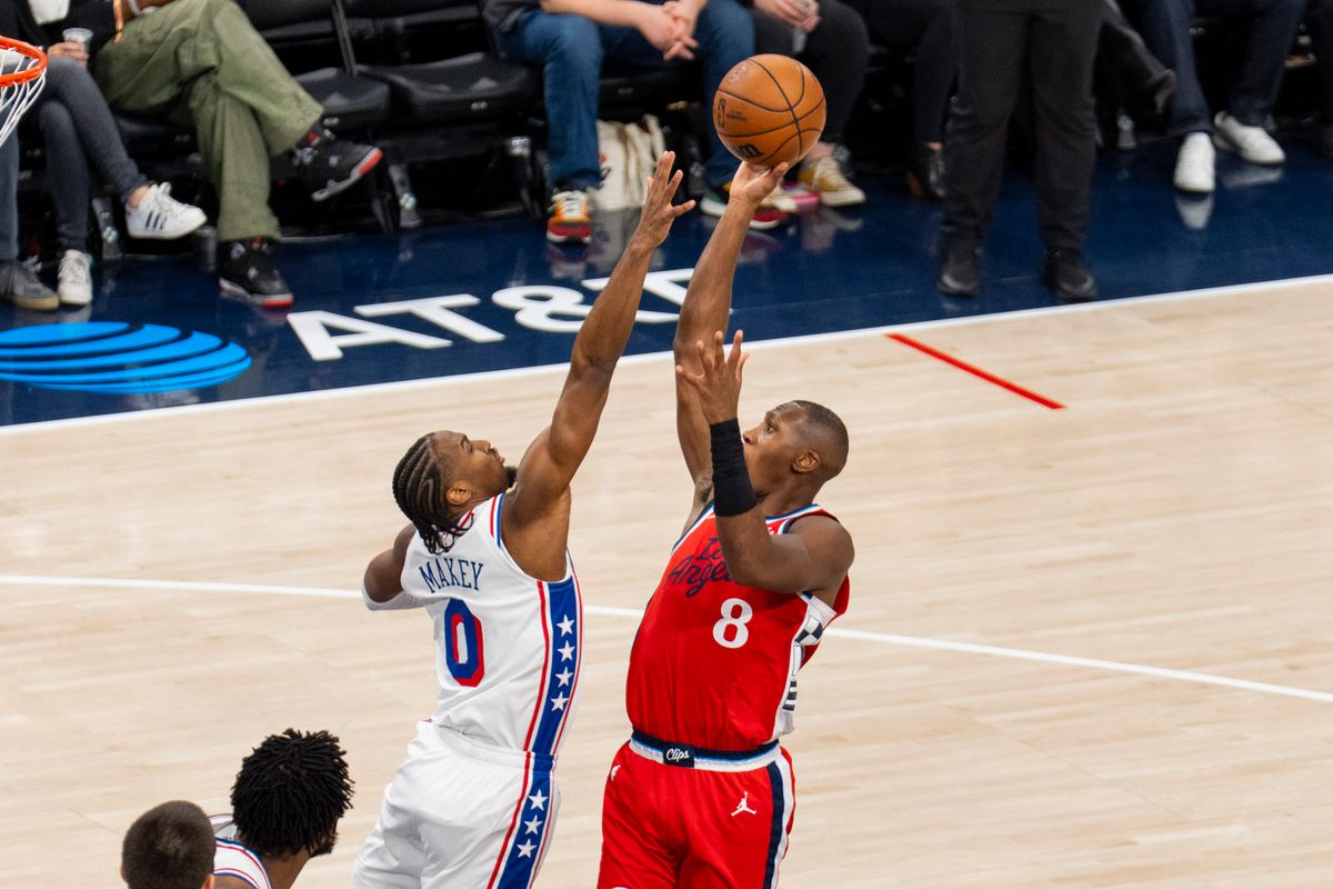 Los Angeles Clippers guard Kris Dunn (8) shoots a floater during an NBA basketball game against the Philadelphia 76ers, Monday February 2nd, 2026 in Los Angeles, California.
