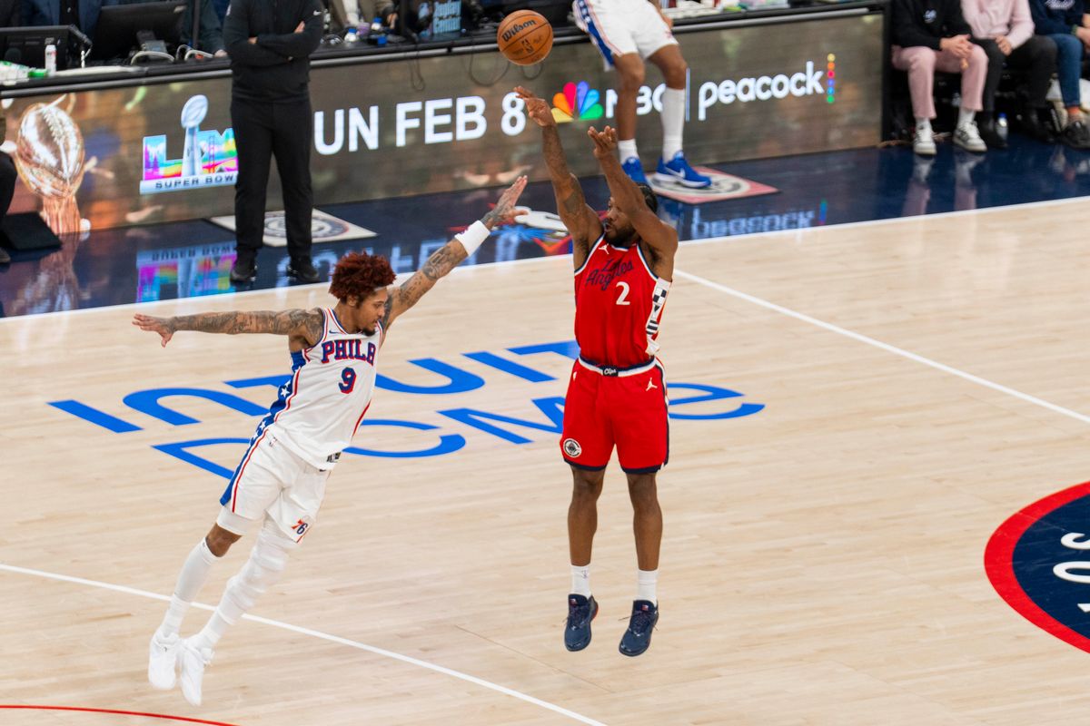 Los Angeles Clippers forward Kawhi Leonard (2) shoots a three pointer during an NBA basketball game against the Philadelphia 76ers, Monday February 2nd, 2026 in Los Angeles, California.
