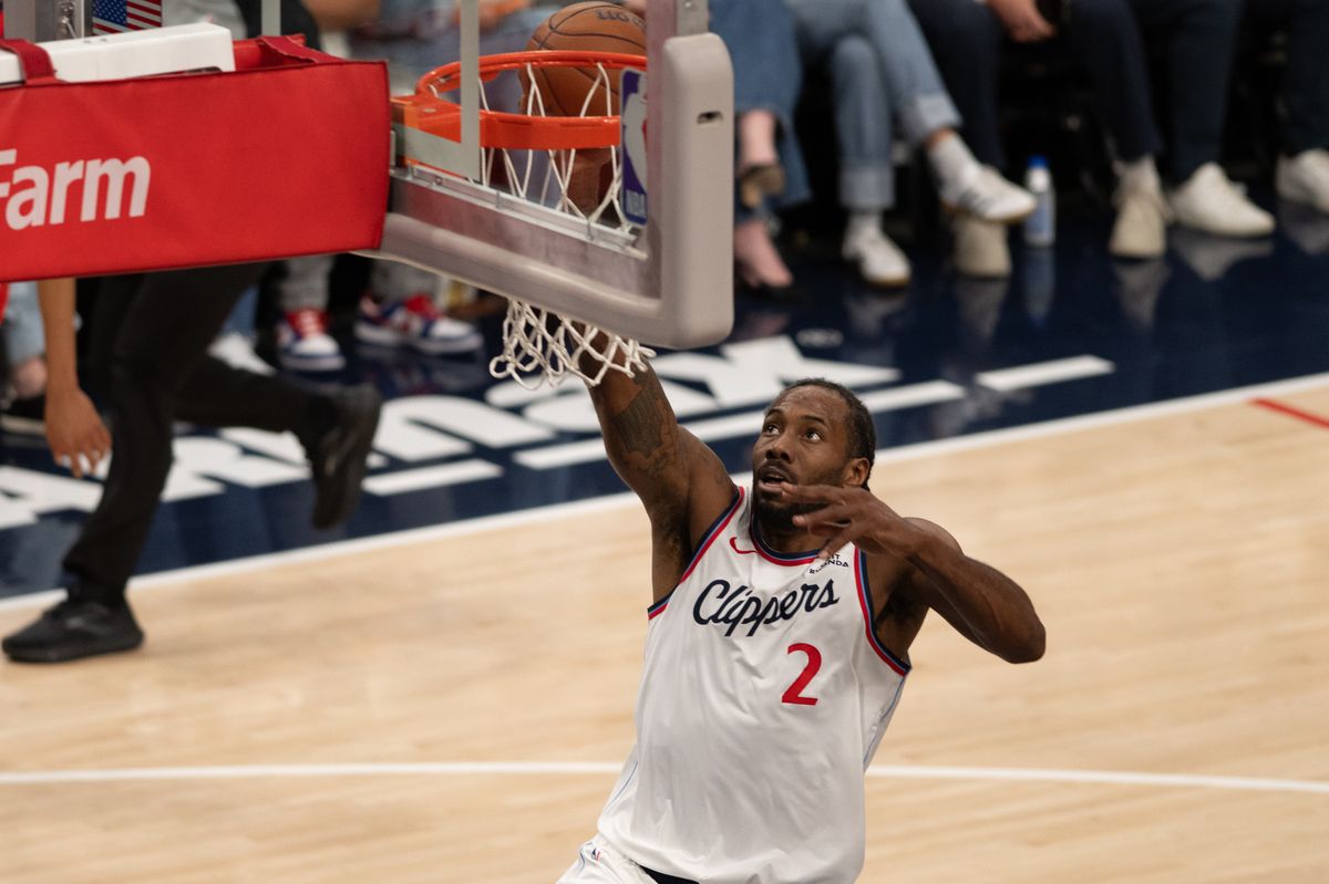 LA Clippers guard Kawhi Leonard (2) makes a layup during an NBA game between the New Orleans Pelicans and the LA Clippers on Sunday, March 1, 2026 at Intuit Dome in Inglewood Calif