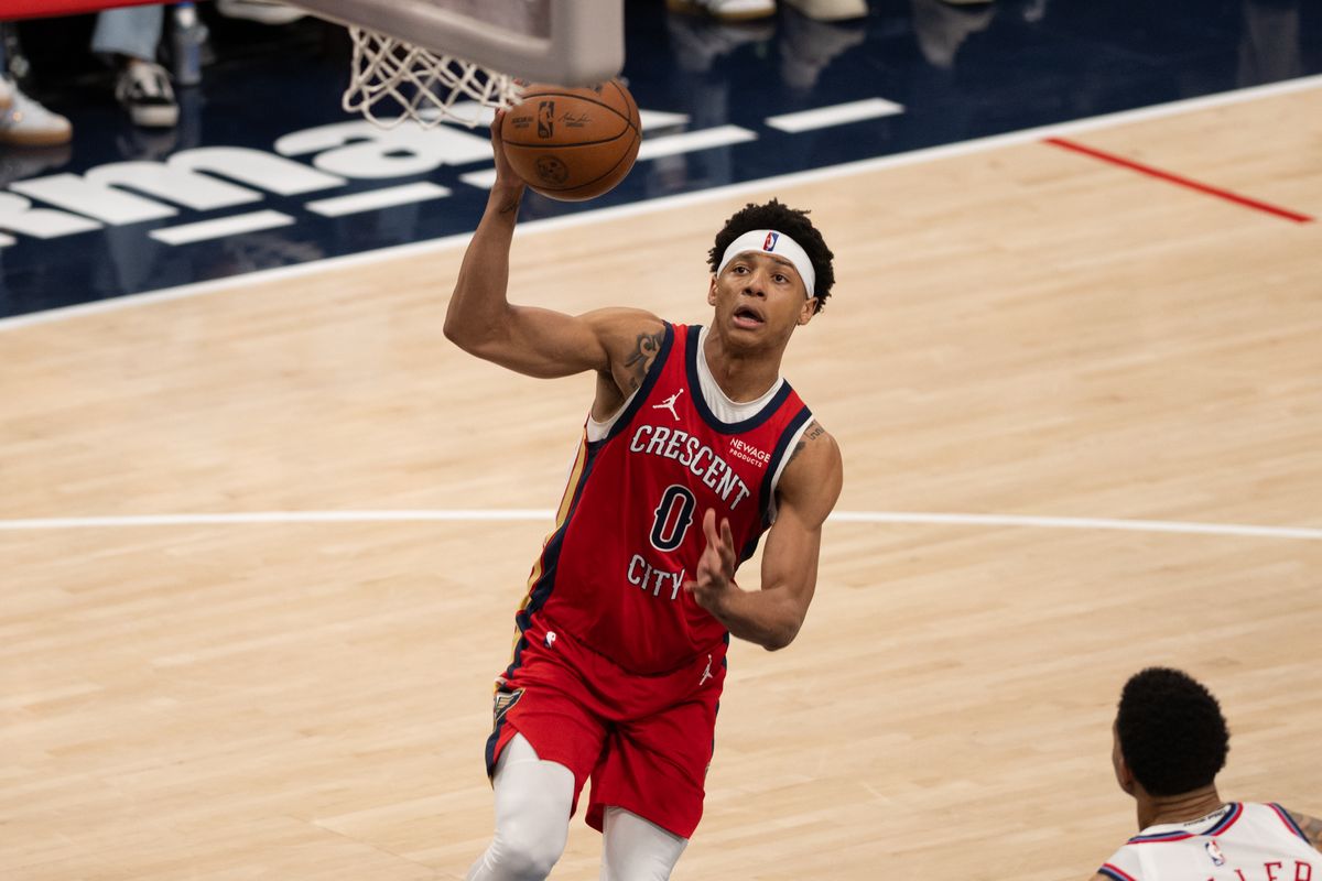 New Orleans Pelicans guard  Jeremiah Fears (0) lays the ball in during an NBA game between the New Orleans Pelicans and the LA Clippers on Sunday, March 1, 2026 at Intuit Dome in Inglewood Calif