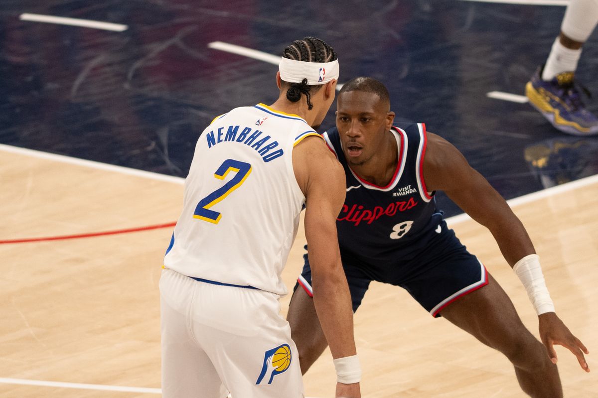 LA Clippers guard Kris Dunn (2) plays defense during an NBA game between the Indiana Pacers and the LA Clippers on Wednesday, March 4, 2026 at Intuit Dome in Inglewood Calif