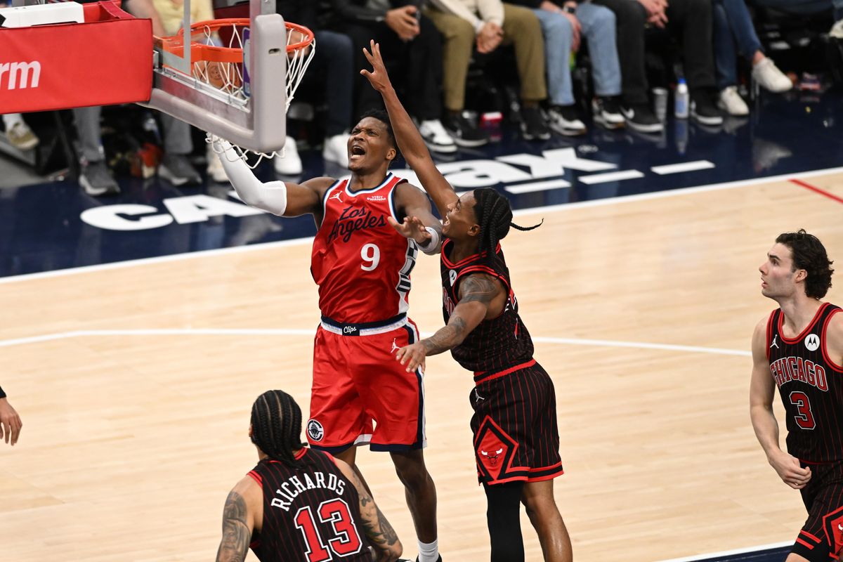 Los Angeles Clippers guard Bennedict Mathurin (9) gets fouled during a game between the Los Angeles Clippers and the Chicago Bulls on Friday, March 13, 2026 at Intuit Dome in Inglewood Calif Los Angeles Clippers guard Bennedict Mathurin (9) gets fouled during a game between the Los Angeles Clippers and the Chicago Bulls on Friday, March 13, 2026 at Intuit Dome in Inglewood Calif